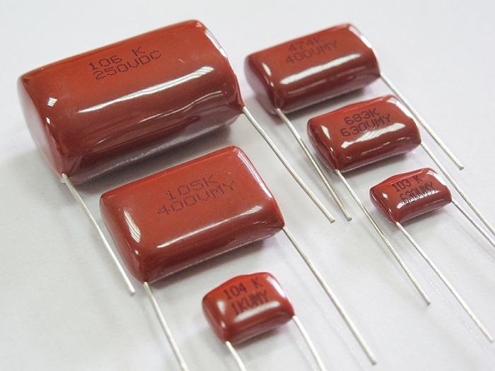 CAPACITOR POLIÉSTER METALIZADO 220NF 400V +/-5% P:15MM GRANEL (IMPORTADO)